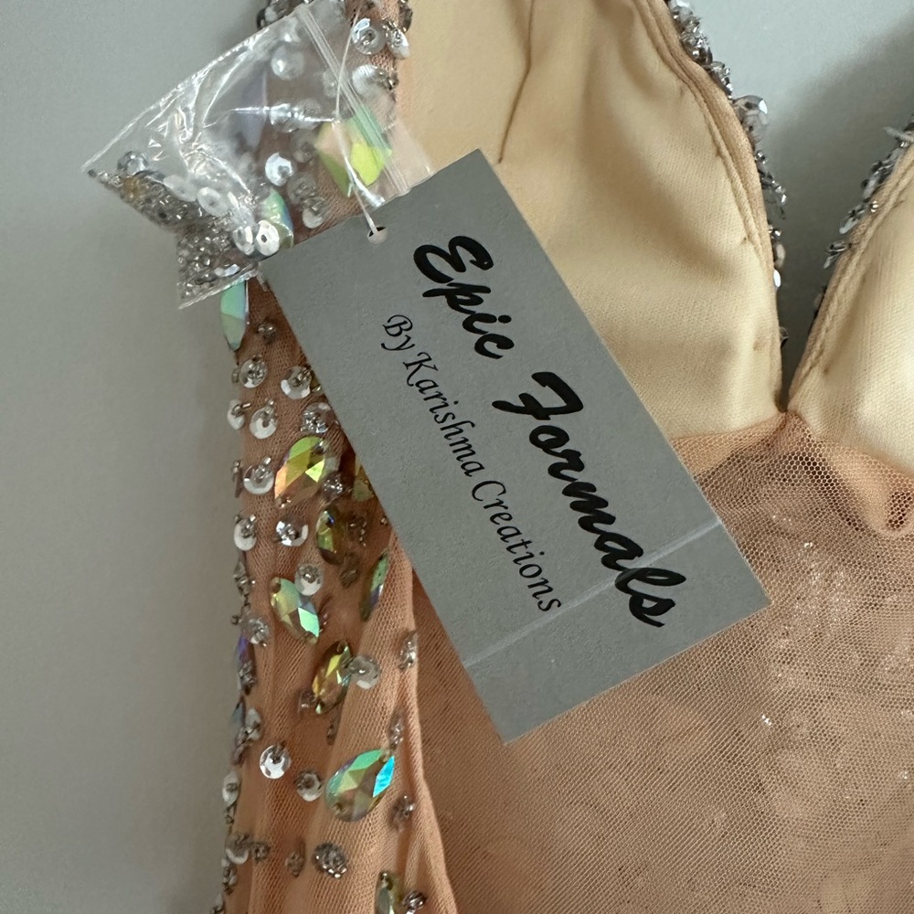Elegant Crystal Embellished Dress - Picture 7 of 7